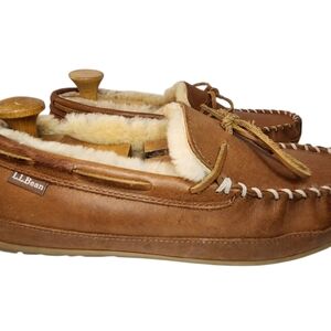 L.L. BEAN MAN SHEEPSKIN MOCCASINS BROWN BOAT SHOES SIZE 9  MEN EUC